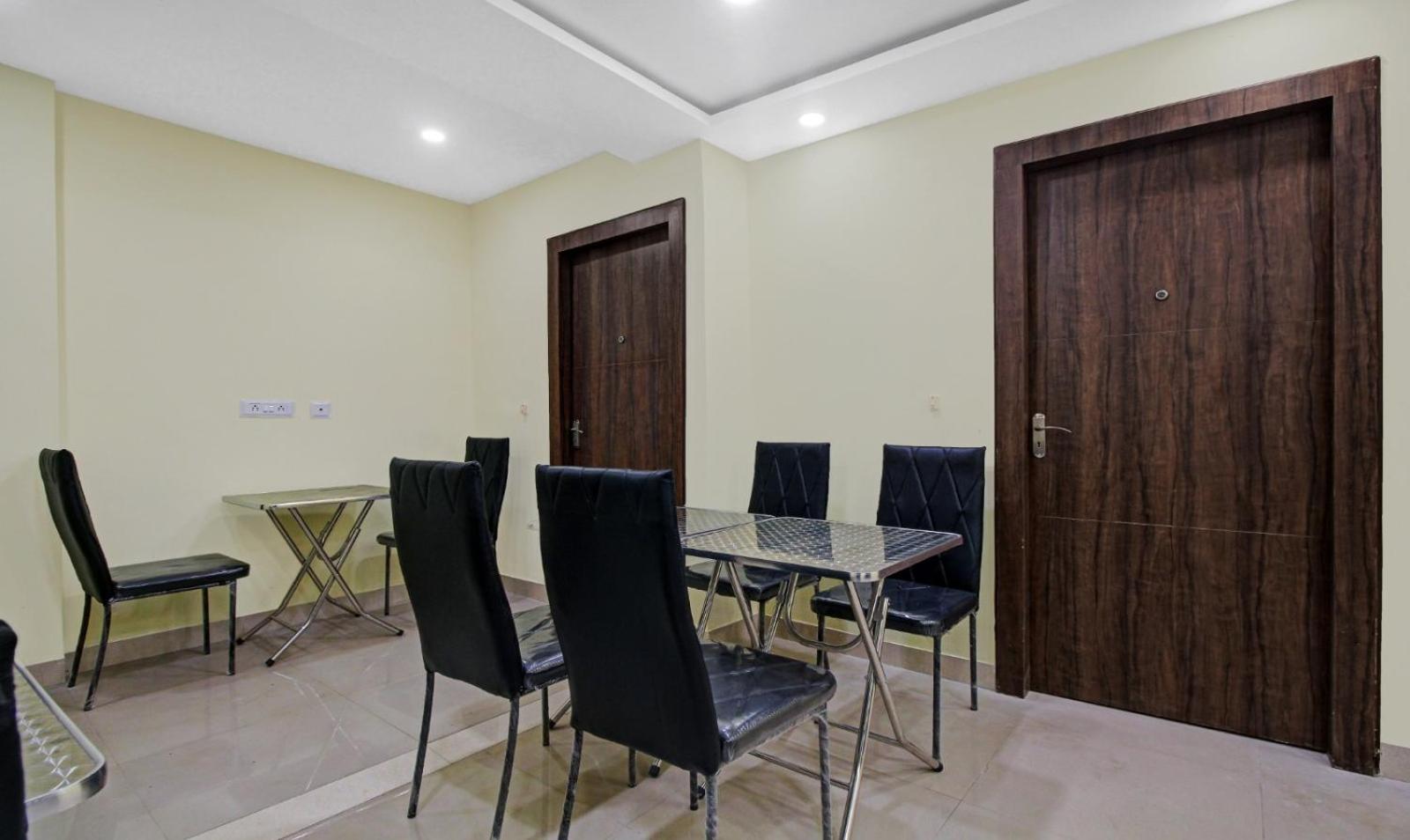 Hotel Park Central Колката Екстериор снимка