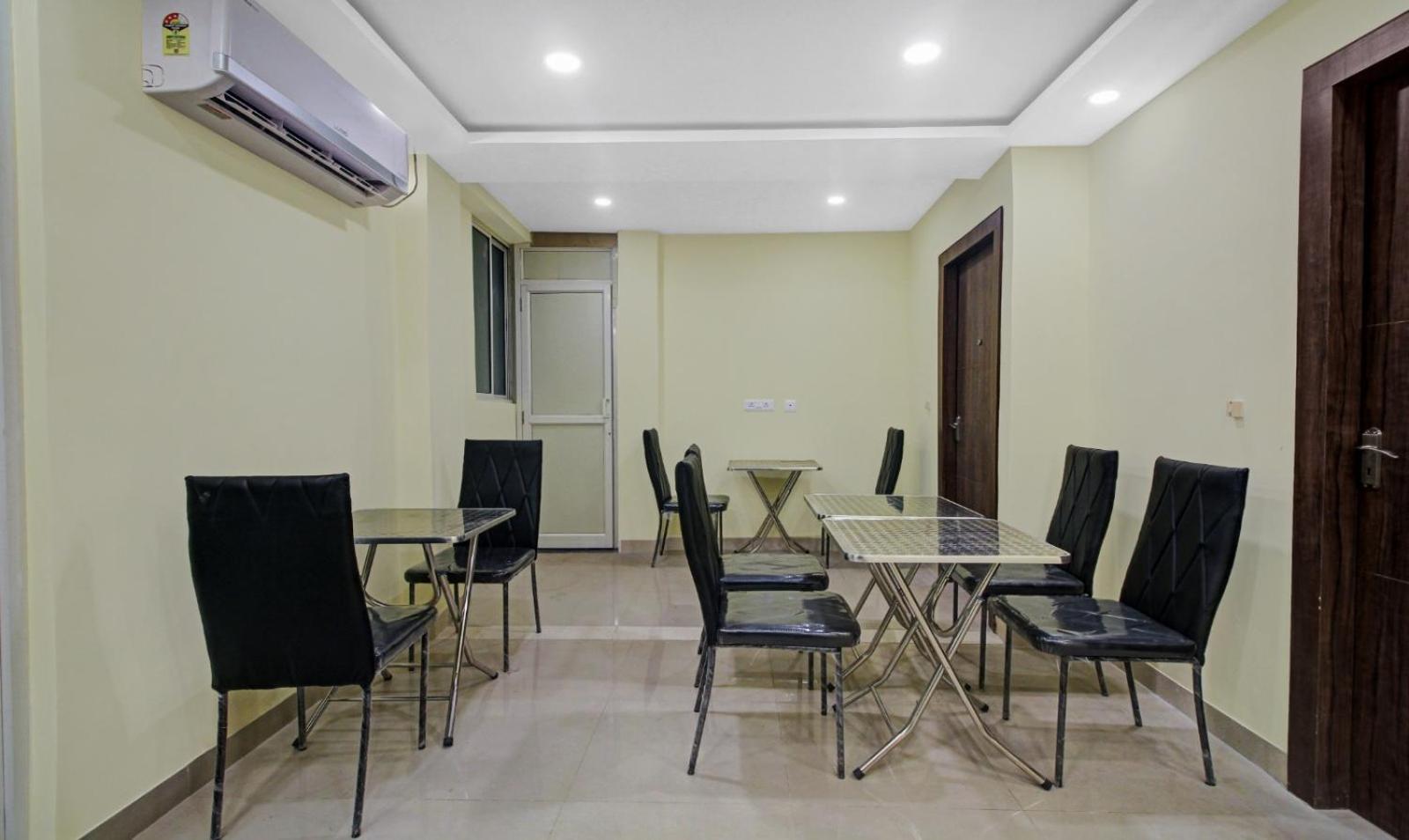 Hotel Park Central Колката Екстериор снимка