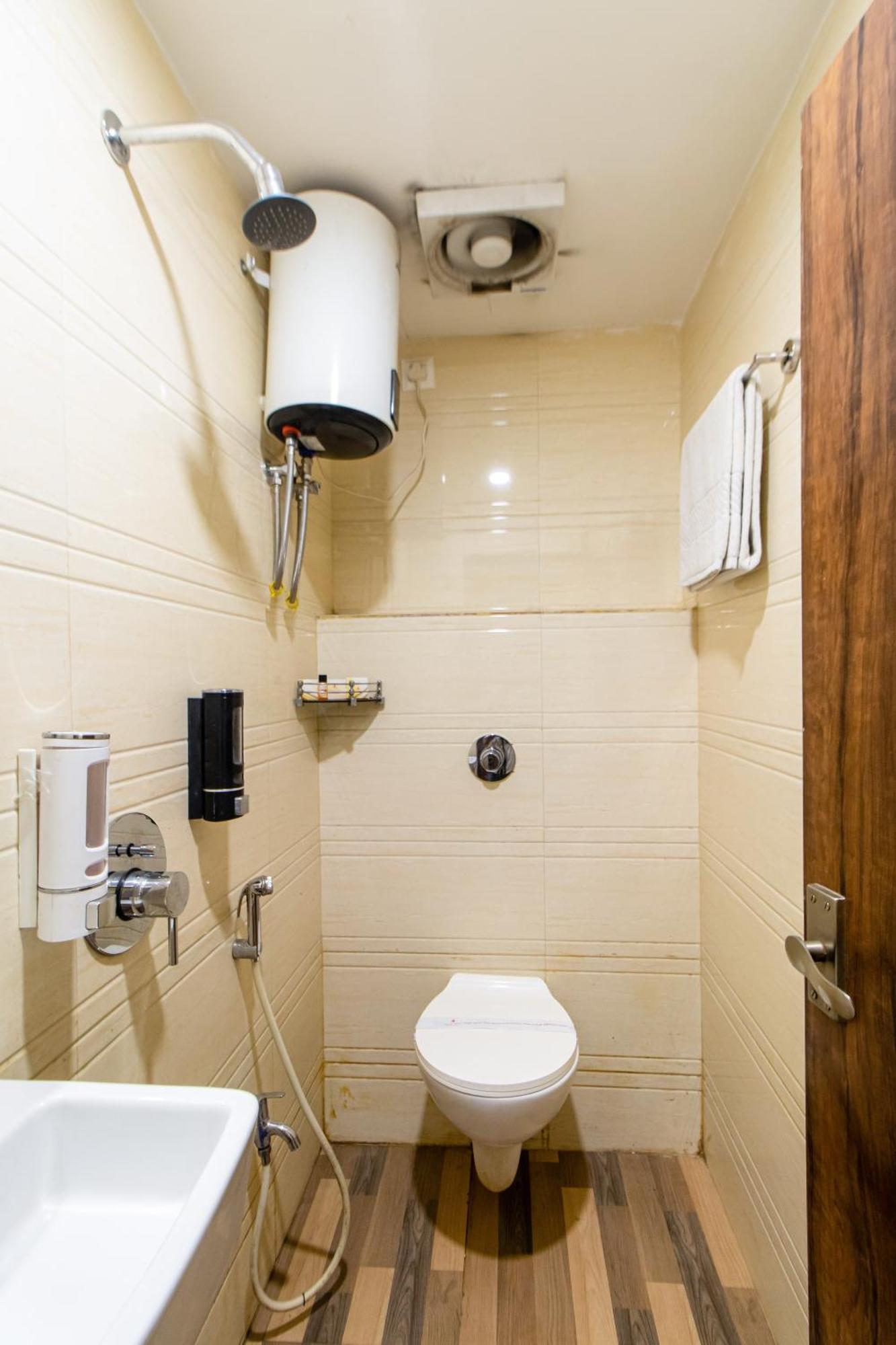 Hotel Park Central Колката Екстериор снимка