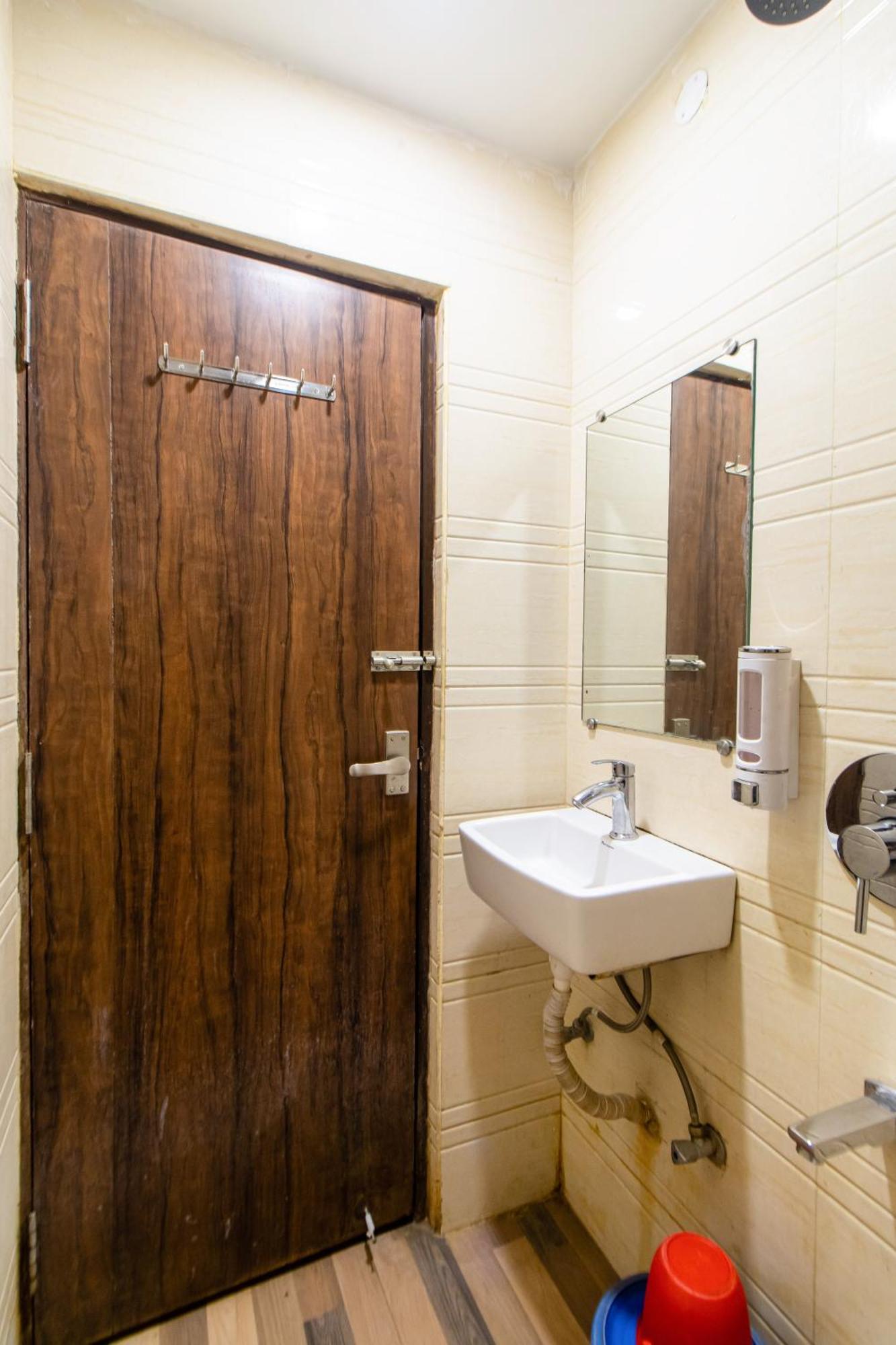 Hotel Park Central Колката Екстериор снимка
